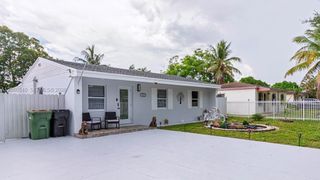 1655 NW 124th Street, North Miami, FL 33167