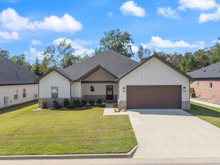 15015 Matterhorn Loop, Maumelle, AR 72113