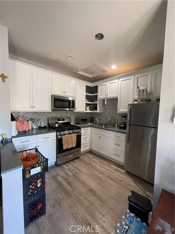 17183 Sunburst, Northridge (los Angeles), CA 91325