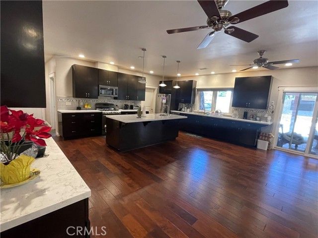 17183 Sunburst, Northridge (los Angeles), CA 91325