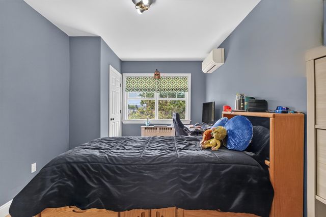 16 MARION CT, Bayonne, NJ 07002