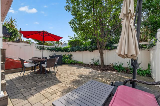 16 MARION CT, Bayonne, NJ 07002