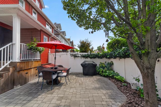16 MARION CT, Bayonne, NJ 07002