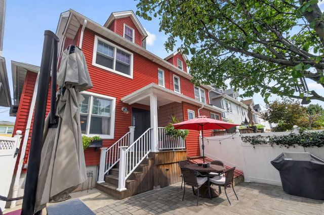 16 MARION CT, Bayonne, NJ 07002