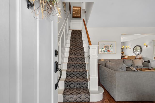 16 MARION CT, Bayonne, NJ 07002