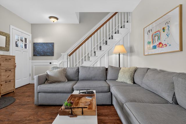 16 MARION CT, Bayonne, NJ 07002