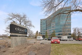 5601 Smetana Drive 701, Minnetonka, MN 55343