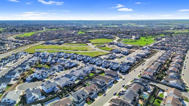 2942 Laredo Dr, Rocklin, CA 95765