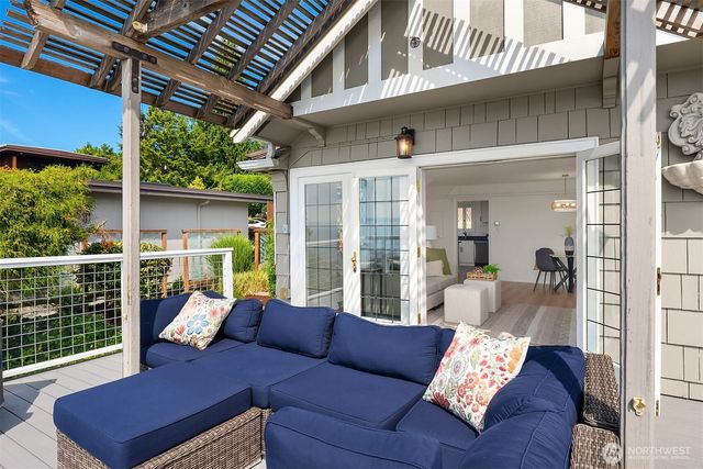 3515 NW 71st Street, Seattle, WA 98117
