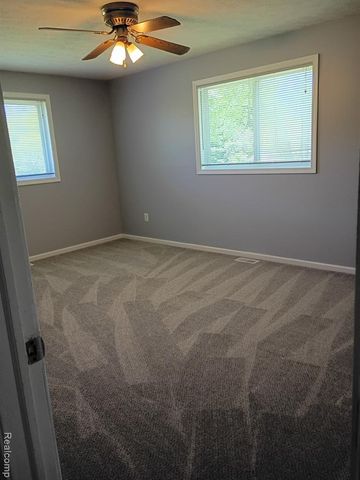 9766 Amanda Drive, Fowlerville, MI 48836