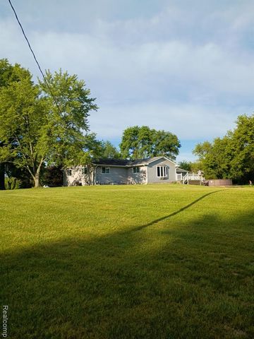 9766 Amanda Drive, Fowlerville, MI 48836