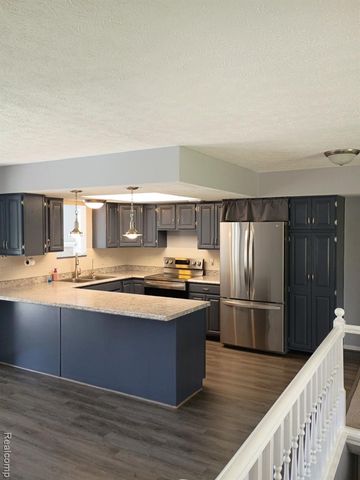 9766 Amanda Drive, Fowlerville, MI 48836