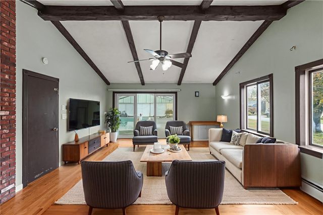 2 Oak Grove Boulevard, North Providence, RI 02911