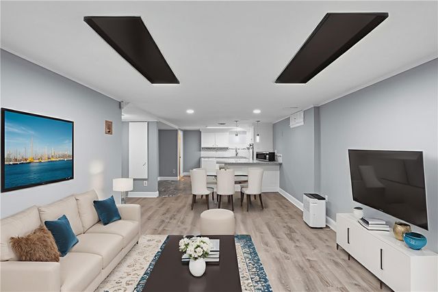 2 Oak Grove Boulevard, North Providence, RI 02911