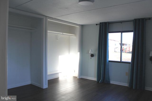 11 MISTY LN, Middletown, PA 17057