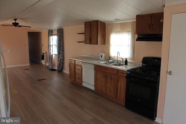 11 MISTY LN, Middletown, PA 17057