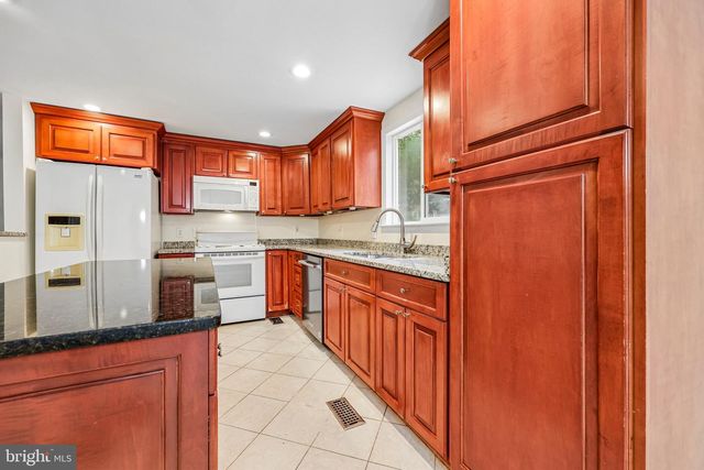 12821 KETTERING DR, Herndon, VA 20171
