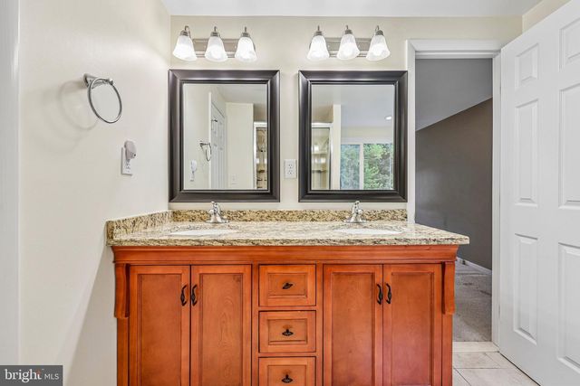 12821 KETTERING DR, Herndon, VA 20171
