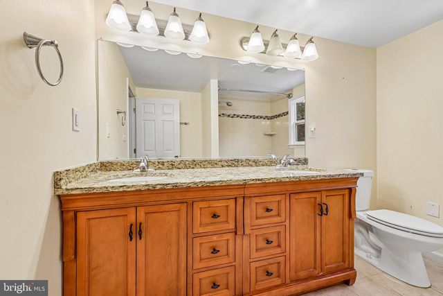 12821 KETTERING DR, Herndon, VA 20171