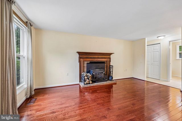 12821 KETTERING DR, Herndon, VA 20171