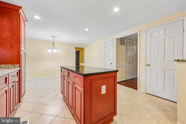 12821 KETTERING DR, Herndon, VA 20171