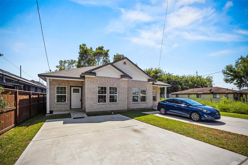 426 New Hampshire Street A, Houston, TX 77029