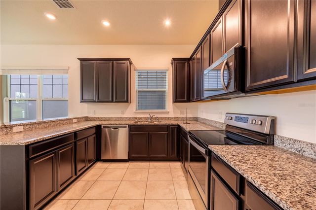 2247 WHITE FEATHER LOOP, Oakland, FL 34787