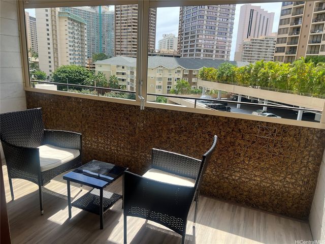 425 Ena Road C604, Honolulu, HI 96815