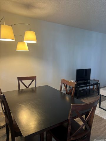 425 Ena Road C604, Honolulu, HI 96815