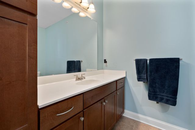 936 Quality Place, 302, Columbus, OH 43215