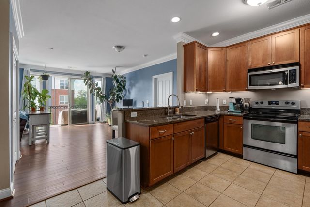 936 Quality Place, 302, Columbus, OH 43215