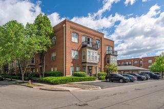 936 Quality Place, 302, Columbus, OH 43215