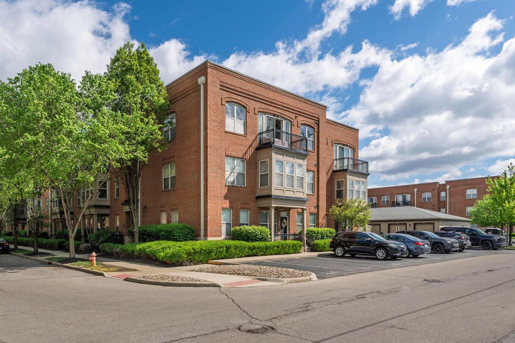 936 Quality Place, 302, Columbus, OH 43215
