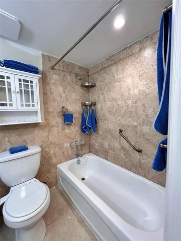 5050 NW 7th St 401, Miami, FL 33126