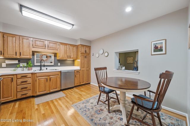 5002 Harrods Landing Dr, Prospect, KY 40059