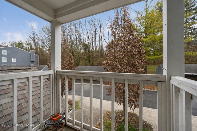 5002 Harrods Landing Dr, Prospect, KY 40059