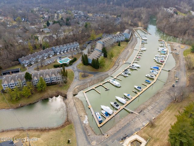 5002 Harrods Landing Dr, Prospect, KY 40059