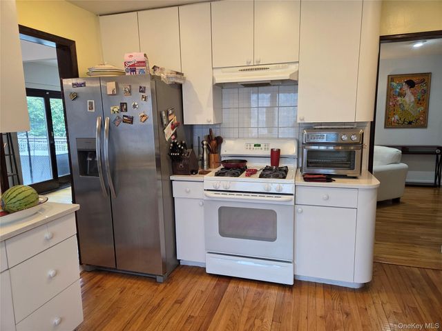 15-40 215th Street, Bayside, NY 11360