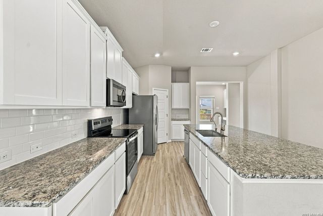 11530 BUFFALO GRV, San Antonio, TX 78245