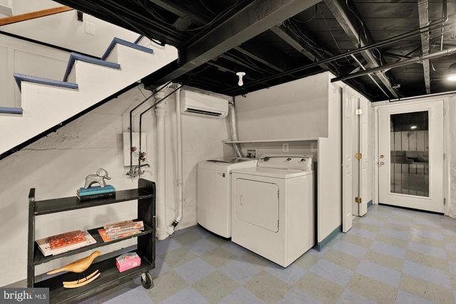 1210 KEARNY ST NE, Washington, DC 20017