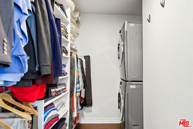 4466 Coldwater Canyon Avenue 205, Studio City, CA 91604