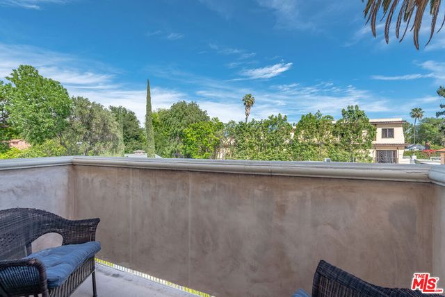 4466 Coldwater Canyon Avenue 205, Studio City, CA 91604