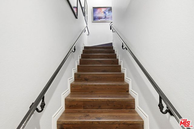 4466 Coldwater Canyon Avenue 205, Studio City, CA 91604