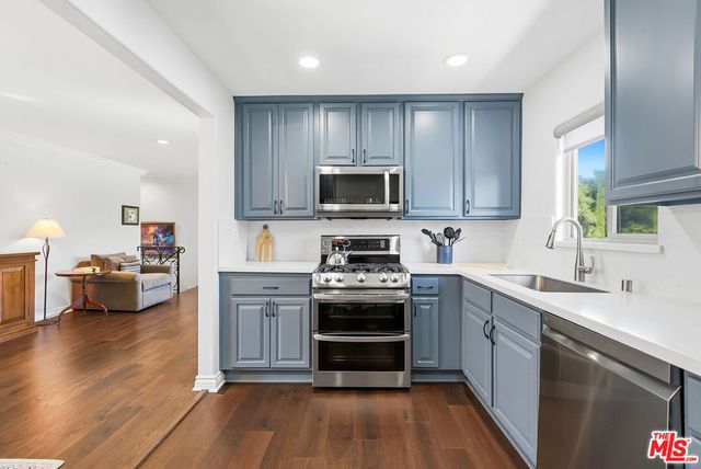 4466 Coldwater Canyon Avenue 205, Studio City, CA 91604