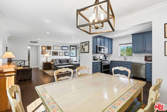 4466 Coldwater Canyon Avenue 205, Studio City, CA 91604