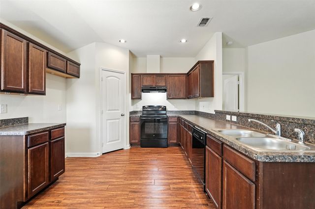 2939 St Zachary Drive, Dallas, TX 75233