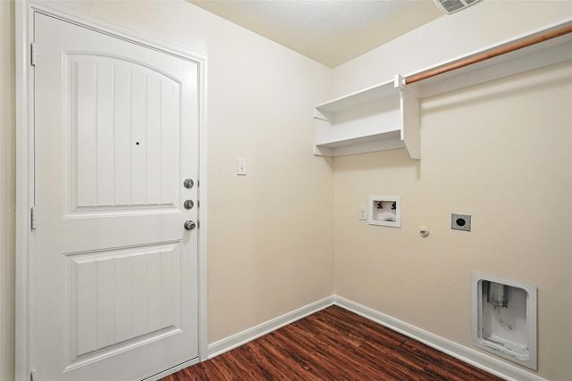 2939 St Zachary Drive, Dallas, TX 75233