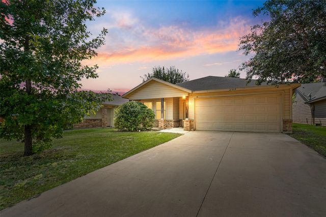 2939 St Zachary Drive, Dallas, TX 75233