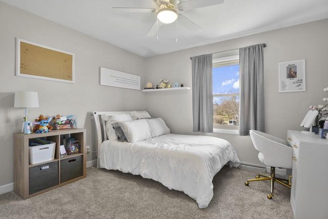 6788 Prairie View Drive, Sun Prairie, WI 53590