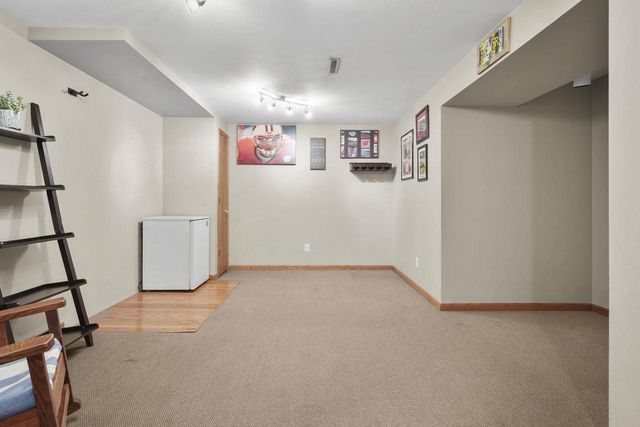 6788 Prairie View Drive, Sun Prairie, WI 53590